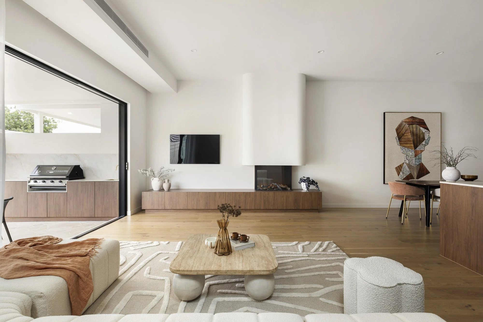 Meraki House living